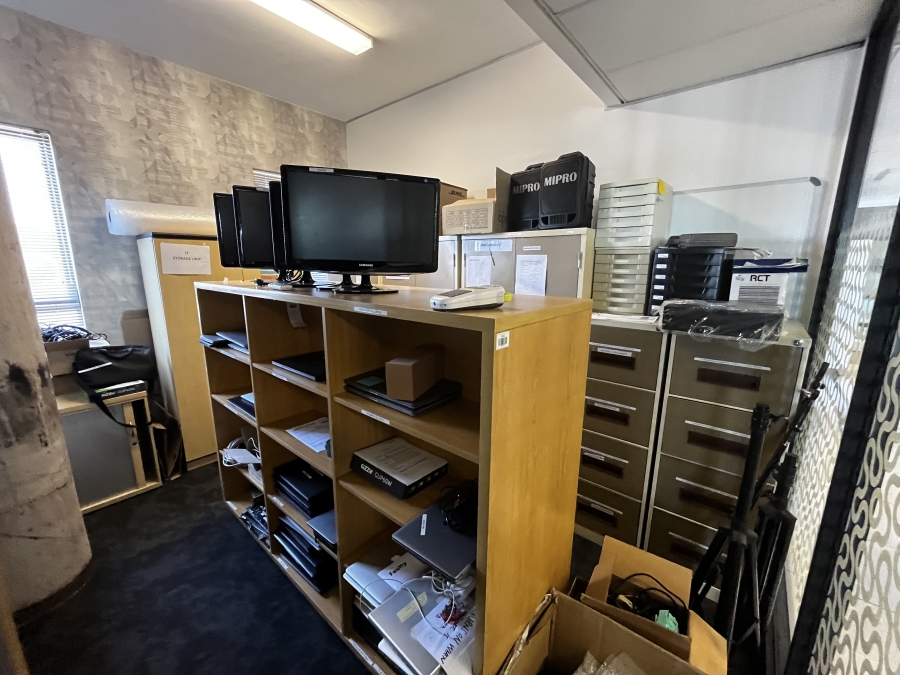 To Let commercial Property for Rent in Bo Oakdale Western Cape